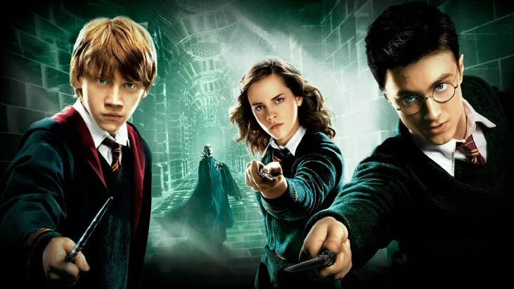 Harry Potter 5: Zümrüdüanka Yoldaşlığı izle