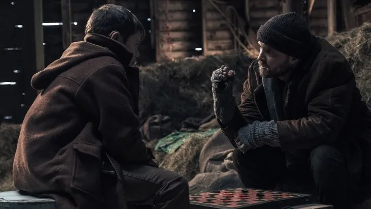 Kayıp Yabancı izle